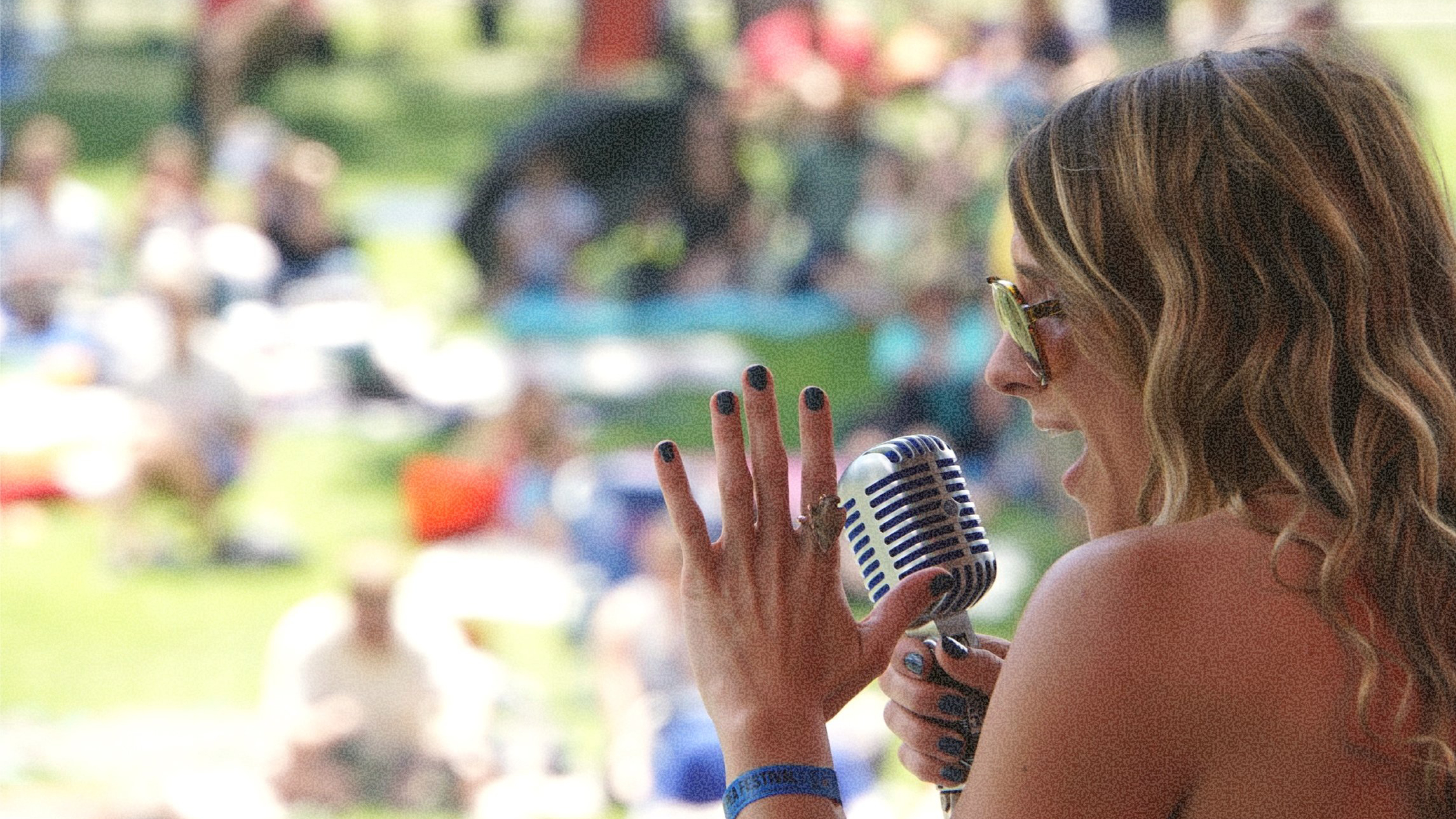 Join Bozeman for the Sweet Pea Festival 2025 this weekend! Live music, parade, food, art market, and kids’ activities fill Lindley Park, August 1–3. Discover Bozeman’s can’t-miss summer festival.